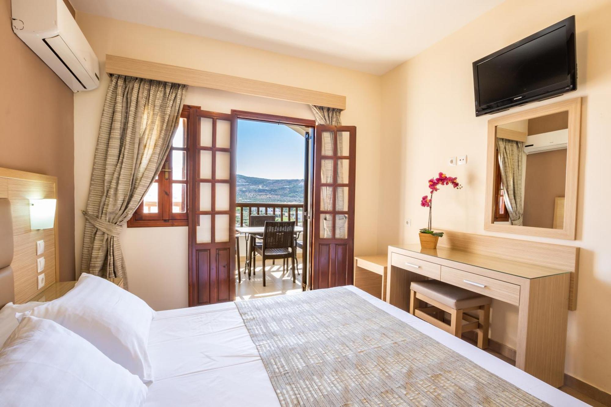 Aphrodite Luxury Studios & Apartments 카르파토스 외부 사진