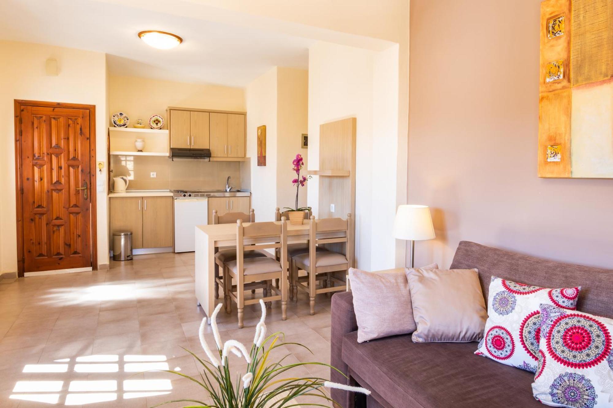 Aphrodite Luxury Studios & Apartments 카르파토스 외부 사진