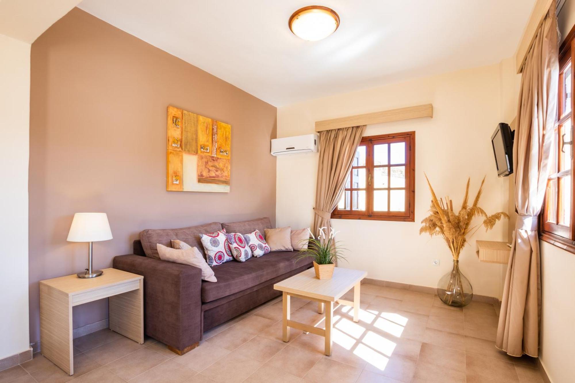 Aphrodite Luxury Studios & Apartments 카르파토스 외부 사진